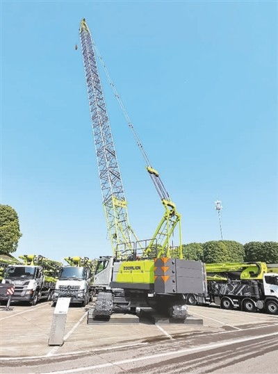 人民日報海外版頭條重磅聚焦 中聯重科重型機械全球熱銷，起重機引領中國制造出海新浪潮